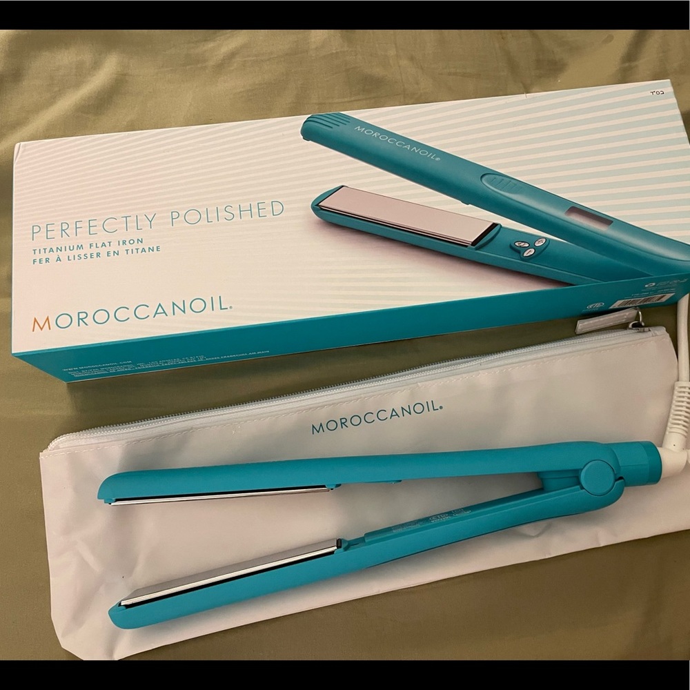 Moroccanoil hair straightener